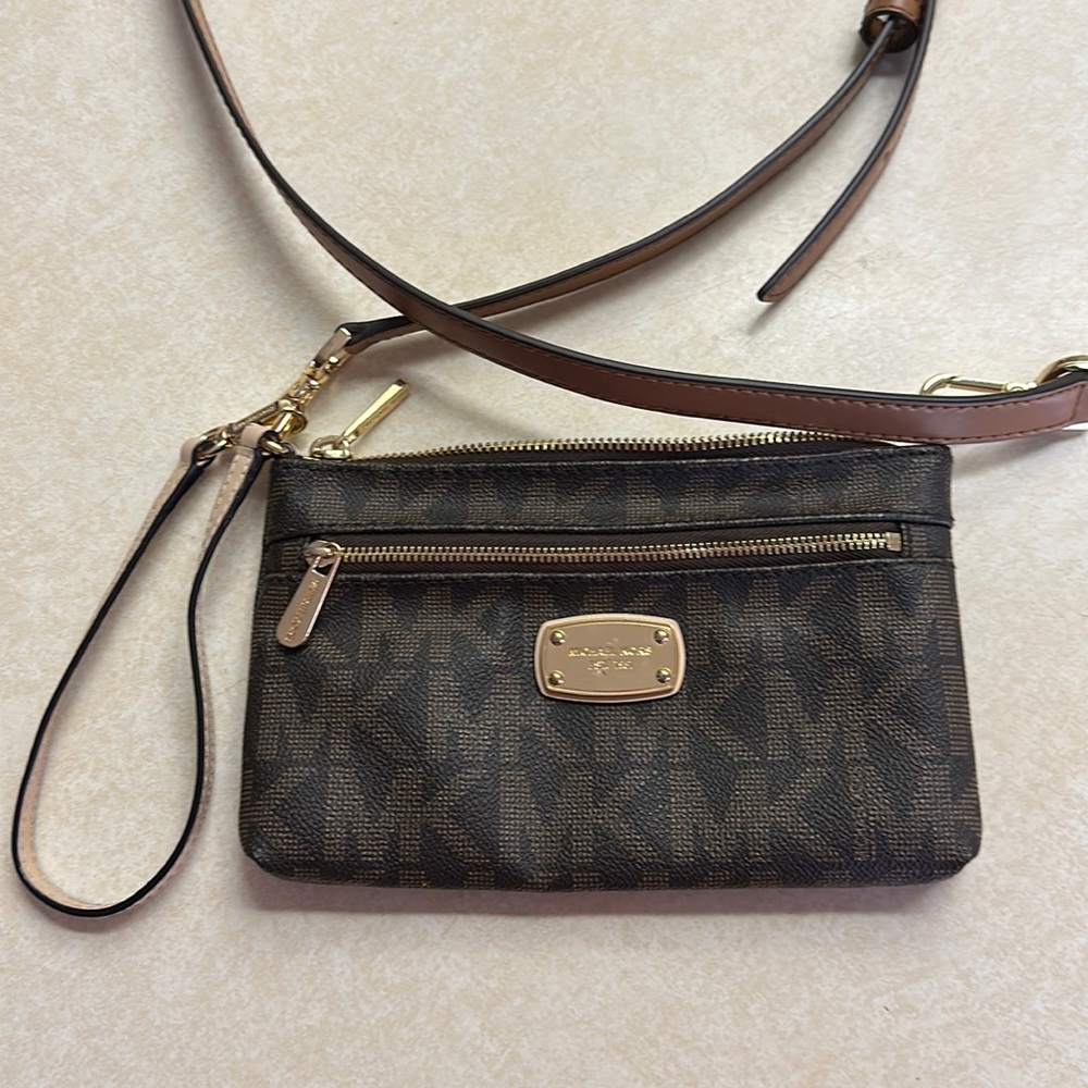 Michael Kors crossbody